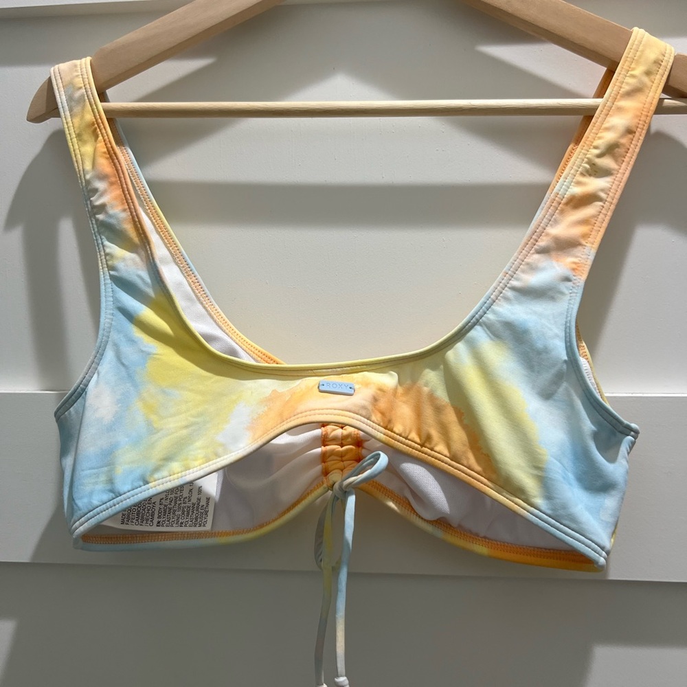 Never worn Roxy Large - Picture 3 of 5